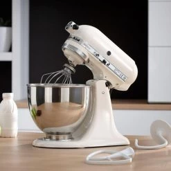 KitchenAid Artisan Robot Pâtissier 4.8 Litres - Crème + Livre De Recette -Magasin De Cuisine Électrique artisan robot patissier 4 8 litres creme 5 1140x1140