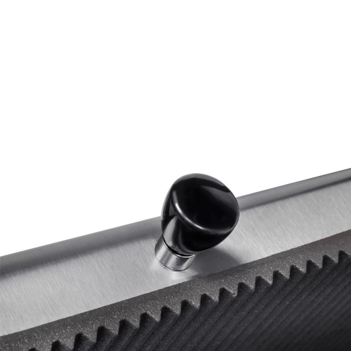 Grill Panini Simple - Petit Modèle - 2 Plaques Rainurées - Sofraca 3 Grill Panini Simple - Petit Modèle - 2 Plaques Rainurées - Sofraca – Image 3